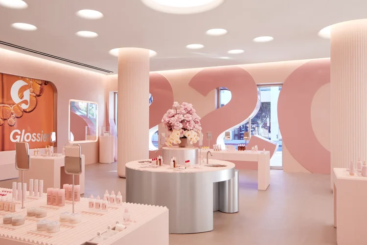 GLOSSIER CUSTOMER SERVICE: WOW, WHAT A SURPRISE